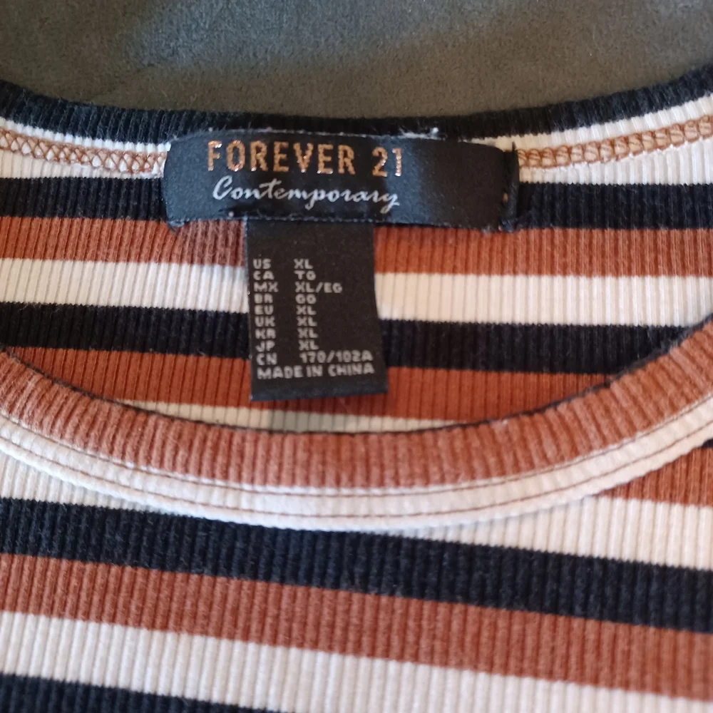 Forever 21 Striped T-shirt - Picture 3 of 3